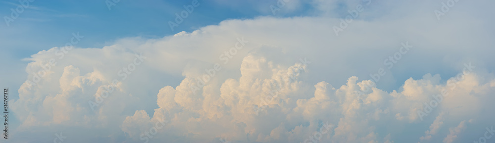Light growing clouds in the blue sky. Light growing clouds in the blue sky.