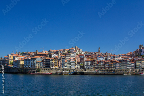 Cidade do Porto em Portugal num dia de verão