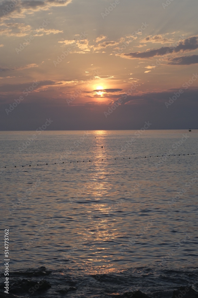Obraz premium sunset over the sea