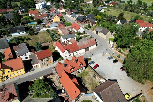 Bad Liebenwerda, Torgauer Straße mit Stadtfriedhof 2022 photo