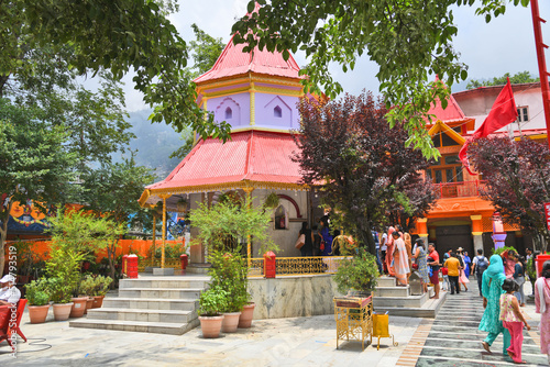 Foto Well-known Shakti Peeth of Hindu religion, Naina Devi Temple, is a sacred place of great devotion in Nainital