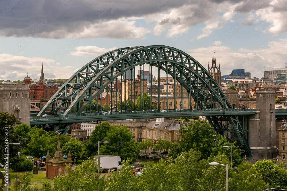 The Tyne Bridge is a through arch bridge over the River Tyne in North East England, linking Newcastle upon Tyne and Gateshead.