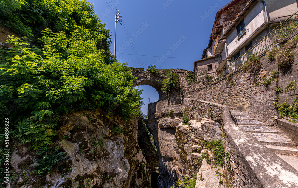 Fototapeta premium Orrido, Bellano, Como, lago, lake, italy, paesaggio, cascate
