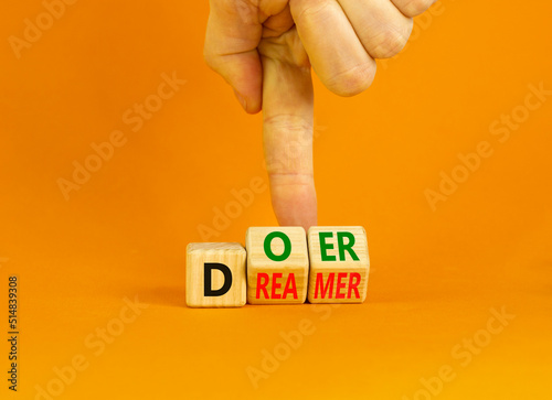 Slika na platnu Doer or dreamer symbol
