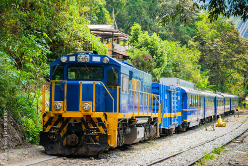 tourist train machupicchu, perurail cusco peru
