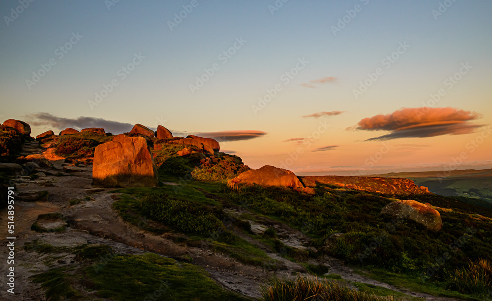Fototapeta premium sunset in the mountains