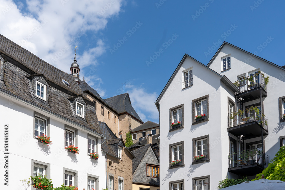 Beilstein Mosel Wein Weinstöcke Burg Schloss Blauer Himmel Beilstein Mosel Wein Weinstöcke Burg Schloss Blauer Himmel