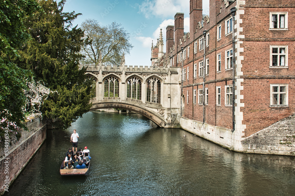 Mathematical Bridge and punt, Cambridge, UK