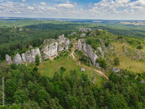 Jura Krakowsko-Częstochowska, Podlesice, Góra Zborów - widok od strony zachodniej.  photo