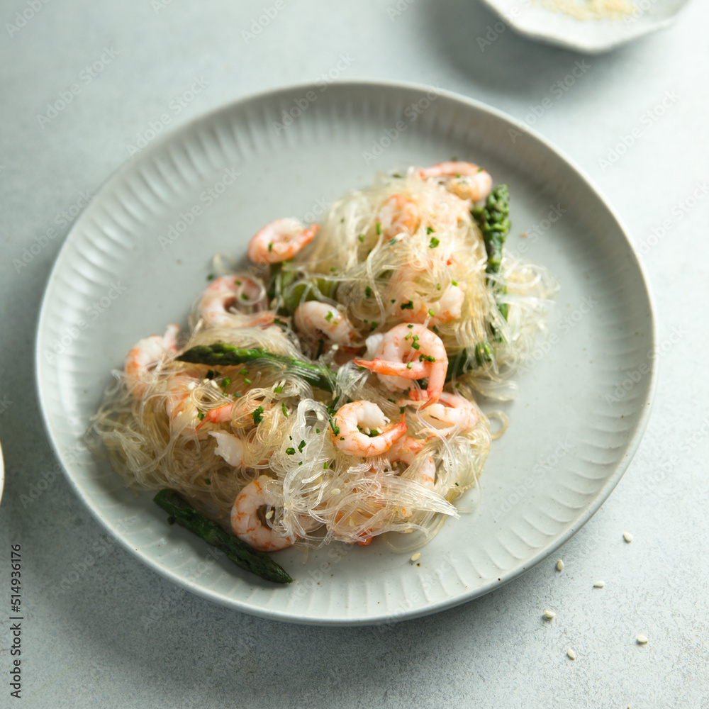 Rice noodles with shrimps and asparagus Rice noodles with shrimps and asparagus