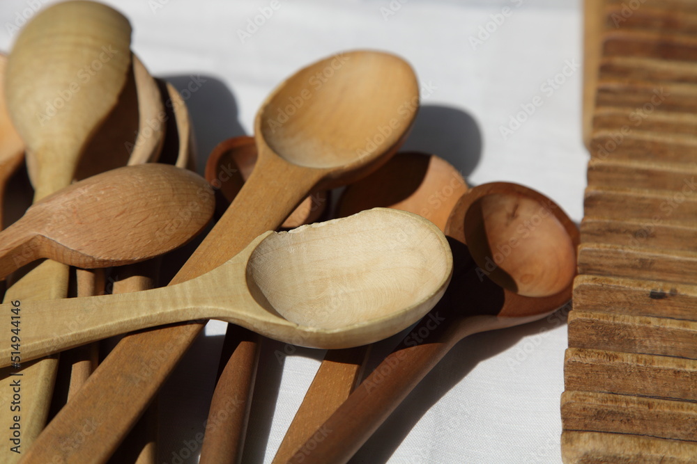 Wooden spoons and washing deck vrubel - Russian national musical instruments Wooden spoons and washing deck vrubel - Russian national musical instruments