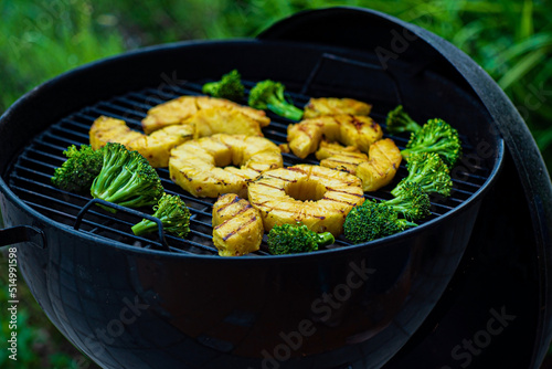 grilled pineapple with griled broccoli