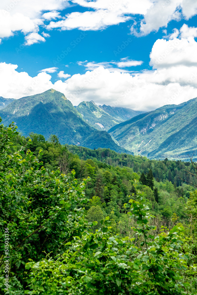 Badespaß am Wasserfall Virje bei Bovec - Slowenien