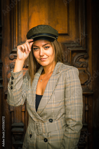 Obraz na płótnie Portrait of Young East European Businesswoman in New York City w salonie
