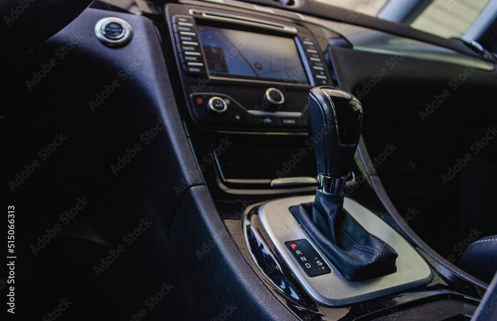 automatic car dash bord with GPS