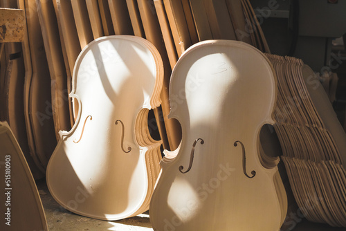 Geigenbau Handwerk Cello photo