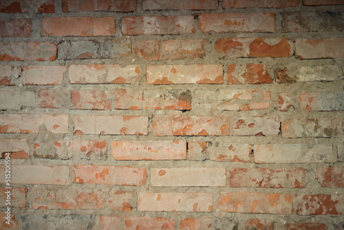 fragment ceglanego muru
