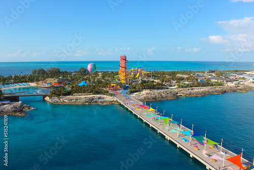 Obraz na płótnie A view of Cococay island at Caribbean sea w salonie