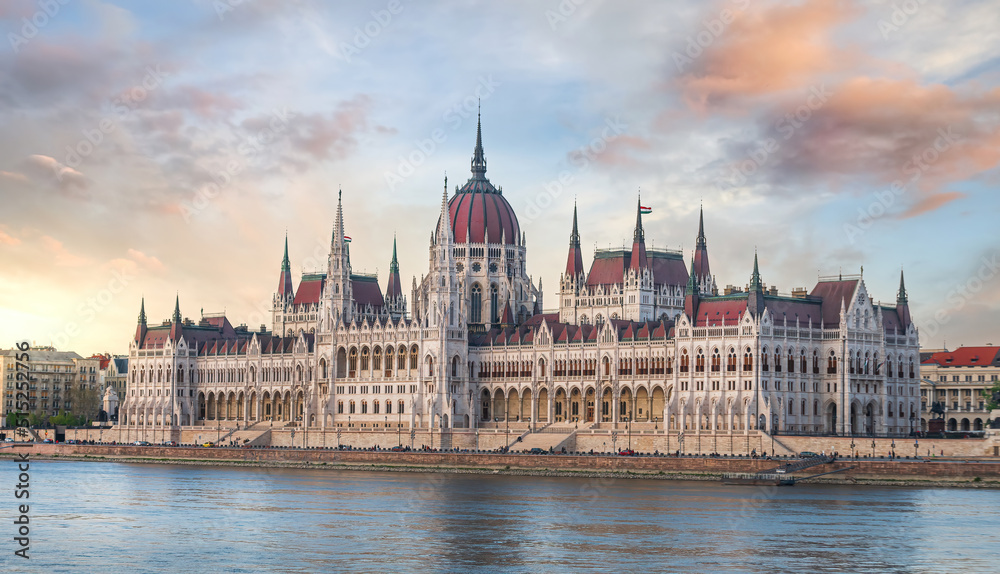 Hungarian Parliament building at sunset in Budapest, Hungary	

