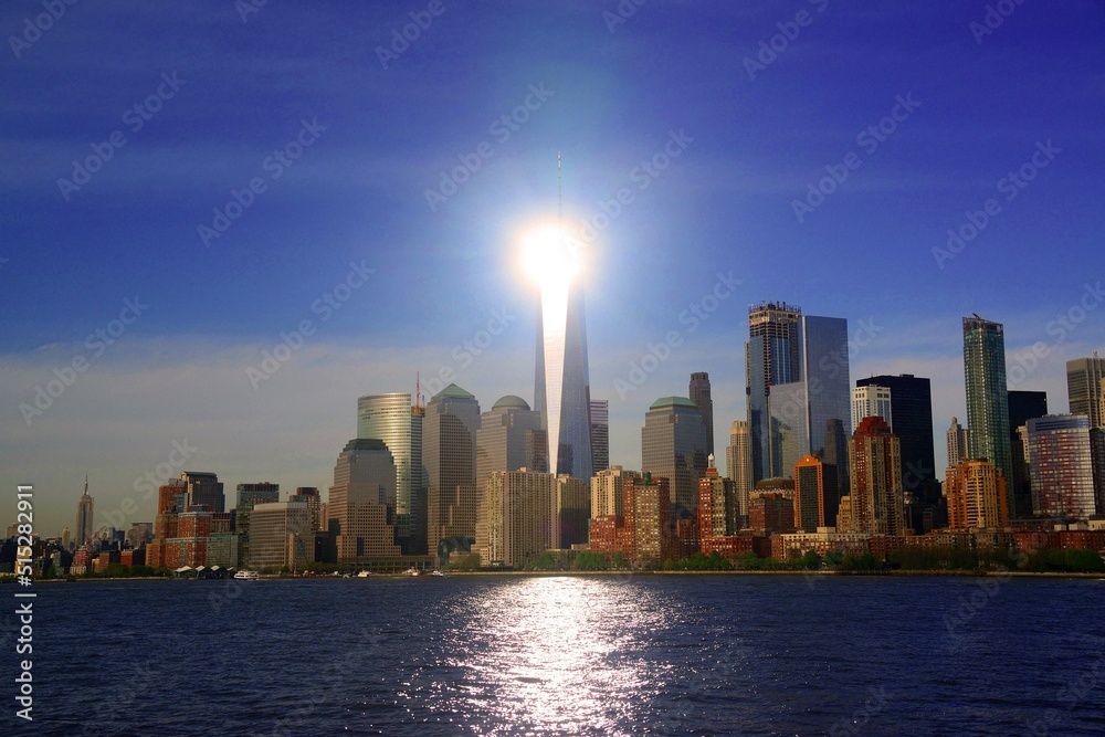 Fototapeta premium Sunlight Reflections, One World Trade Center, New York
