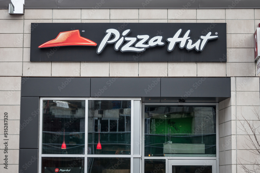 OTTAWA, CANADA NOVEMBER 12, 2018 Pizza Hut logo in front of their
