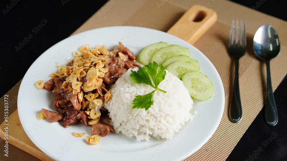Garlic and Pepper Pork with Rice