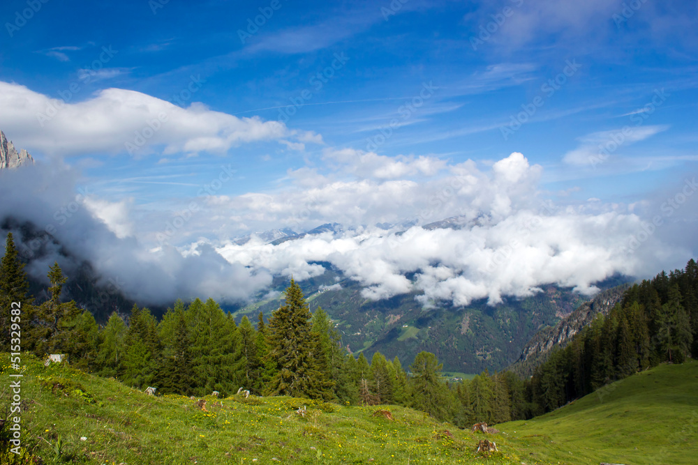 Obraz premium Landscape of Lienz Dolomites in Austria. Panorama of massive Alpine mountains.
