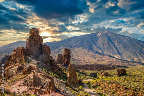 roques de Garcia stone and Teide mountain volcano in the Teide National Park  Tenerife  Canary Islands  Spain