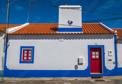 Maison traditionnelle dur sud à São Cristóvão, Alentejo, Portugal photo