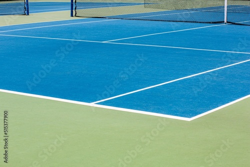 tennis court and net outdoor activity sports © Chaiwat