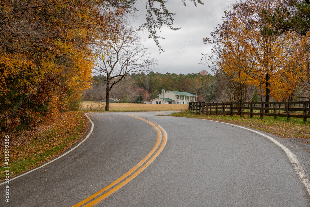 Fototapeta premium Arriving Home Around the Corner