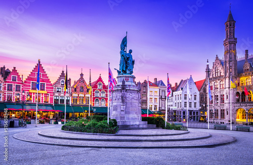 Obraz na płótnie Bruges, Belgium. Grote Markt beautiful square of flemish Brugge, Flanders. w salonie