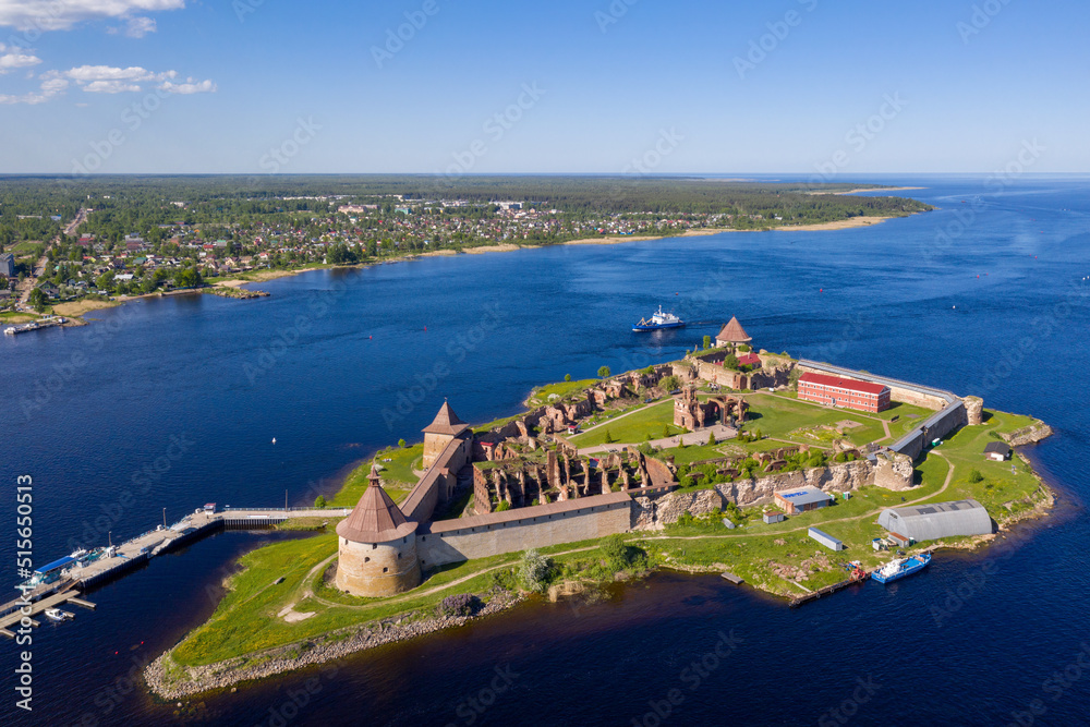 Φωτογραφία Aerial view of Shlisselburg (Oreshek) Fortress on sunny summer day