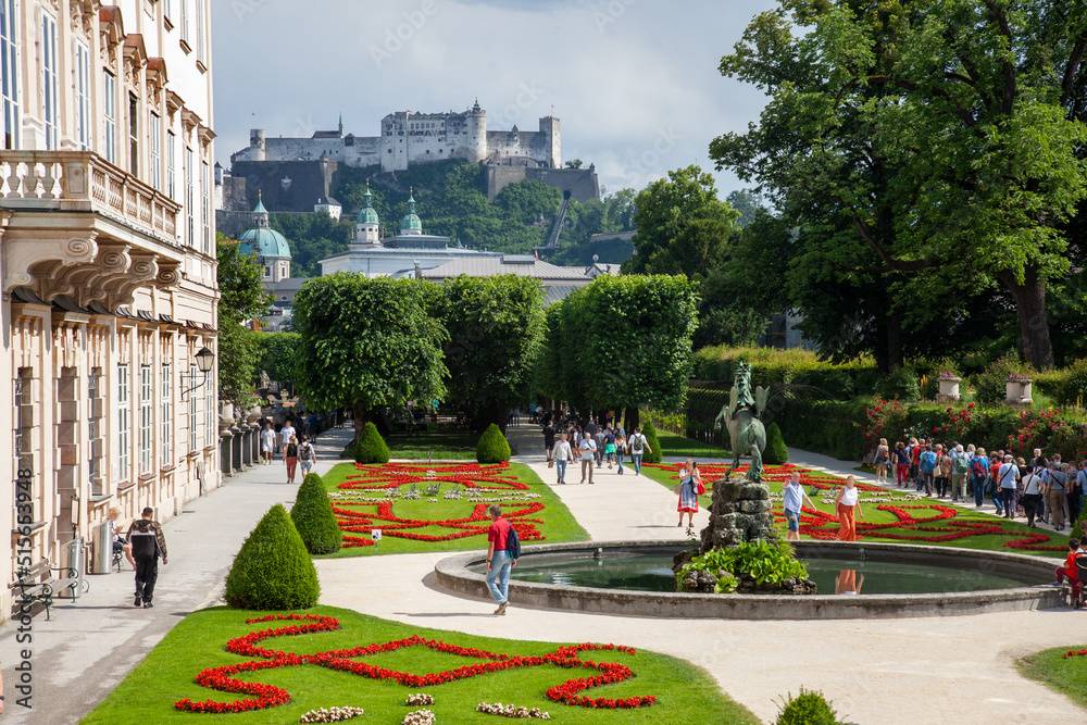 Fototapeta premium Mirabellgarten in Salzburg 