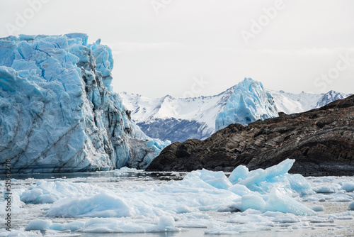 Glaciar Perito Moreno, Argentina photo