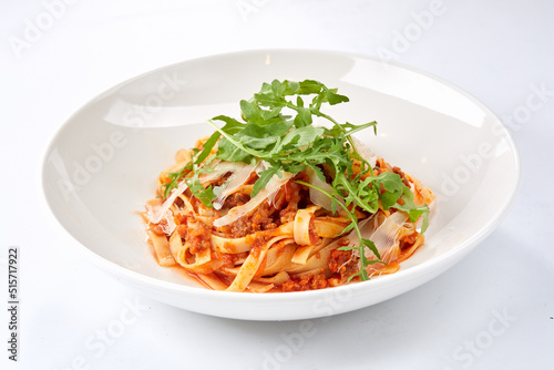 bolognese pasta with tomato sauce