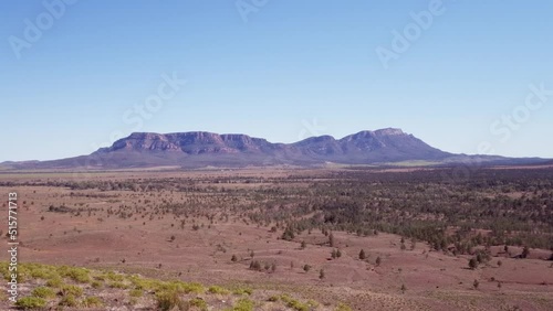 Flinders Rangers view of Rawnsley Bluff from Pugilist Hill 001