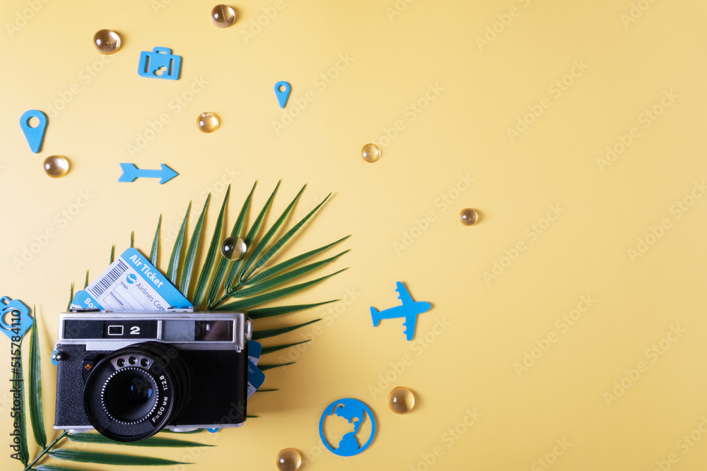 Obraz premium Summer travel layout with copy space.