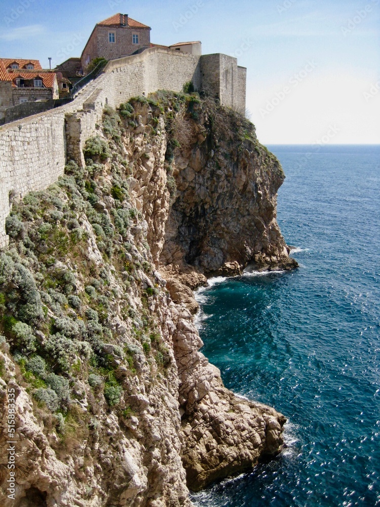 クロアチア ドブロブニク 城壁とアドリア海