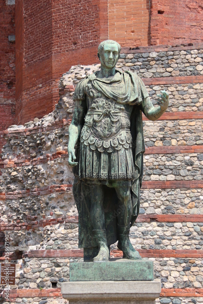 Estatua Estatua