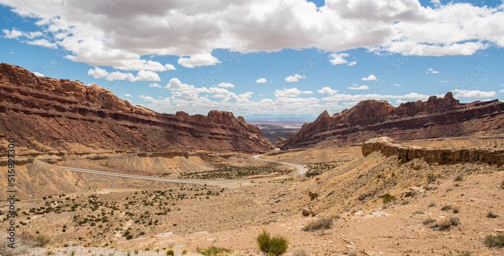 Fototapeta premium Spotted Wolf Canyon in Utah