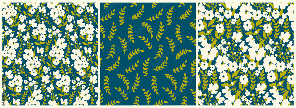 Seamless floral pattern with decorative flowers meadow in the set ...