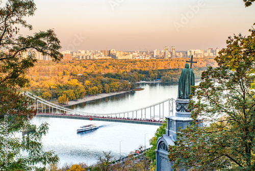 Fotografiet View of Dripro river and left bank of Kyiv