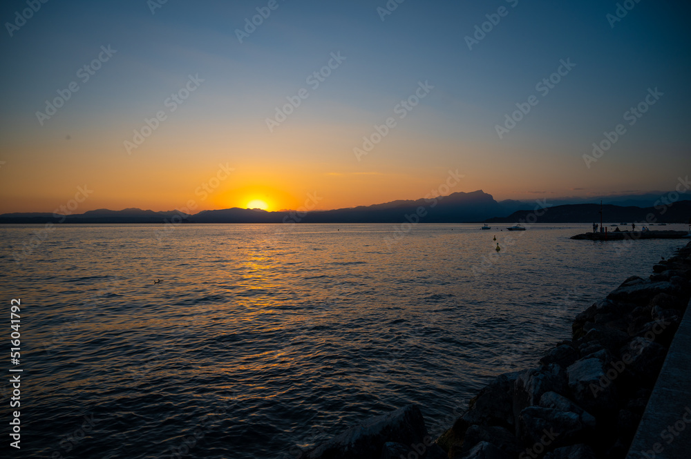 Obraz premium Sonnenuntergang am Gardasee