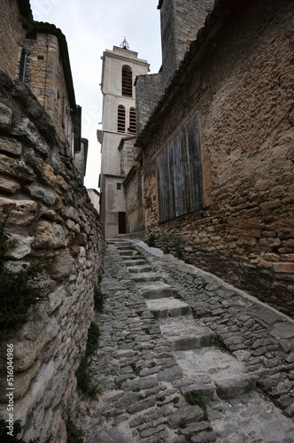 Photo of the Path in Gordes where is the typical medieval town in South France