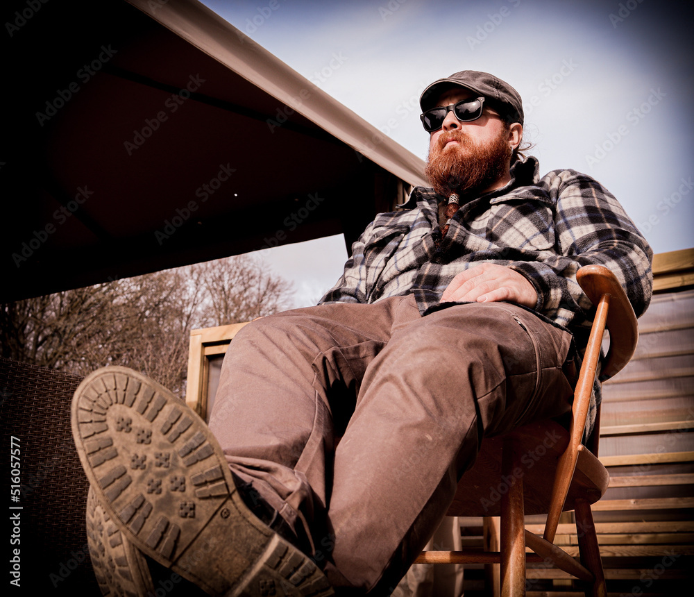 Obraz premium person sitting on a chair