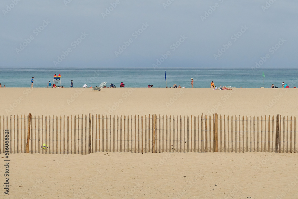 Une journée à la plage en été sur la côte atlantique Une journée à la plage en été sur la côte atlantique