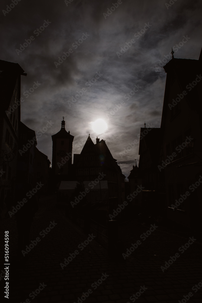 Obraz premium When Darkness Comes