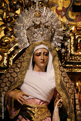 Virgin statue in Basilica Santa Maria de la Asuncion