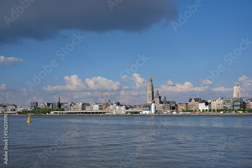Antwerpen Skyline - Fluss Schelde photo